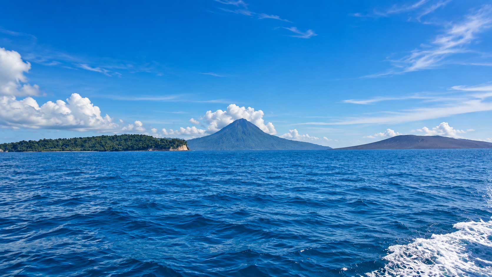 information about booking, payment, cancellation and travel arrangements with Krakatau Trail.